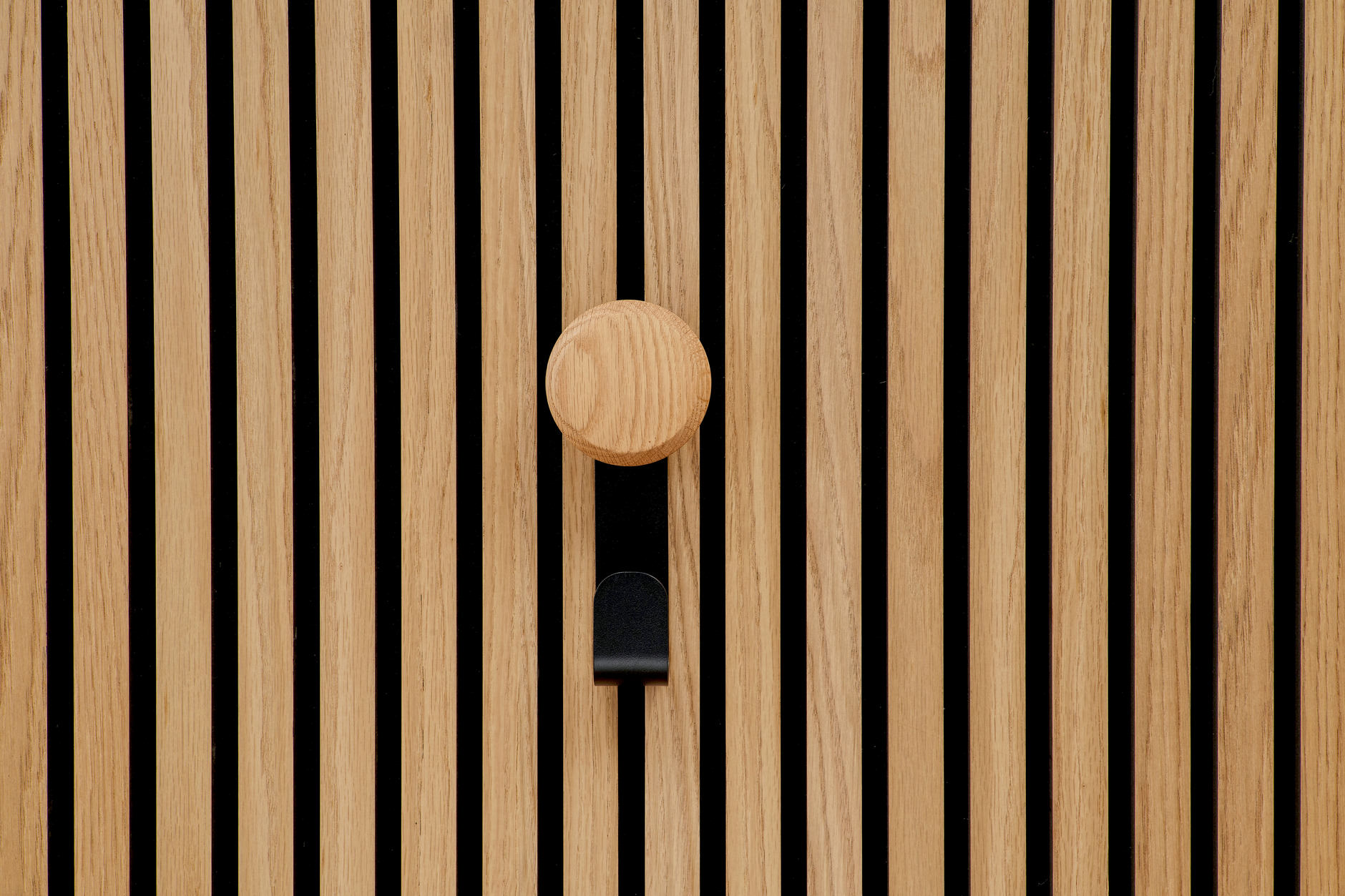 Ter Hürne Living Wall Function Haken Holzknopf Jesper Kurz, Schwarz